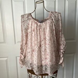 Bohemiana‎ 3/4 sleeve blouse one size soft pink floral